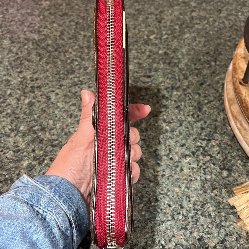 Coach Signature Canvas Zip-Around Wallet in Brown with Red Trim - Picture 3 of 4